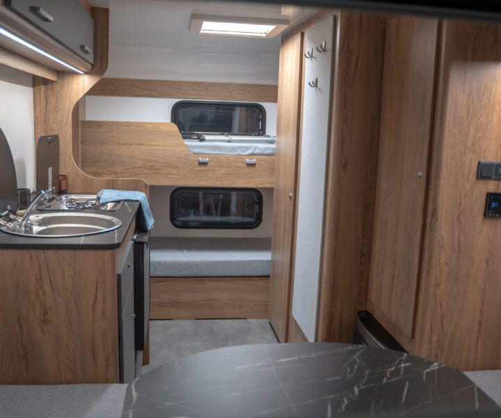 N-Cross-4-osobowy-Dusty-Grey-Marmur-6-1-scaled