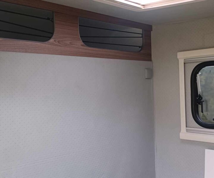 b3a8dfdb-a123-4005-af1b-ba2b6152a42d b3a8dfdb-a123-4005-af1b-ba2b6152a42d